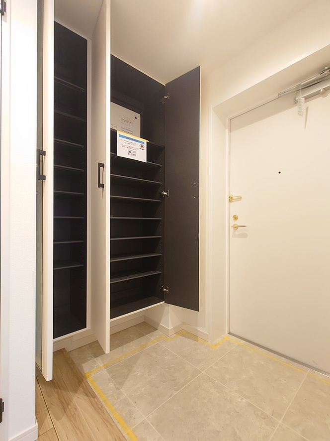 アールヴェール中村橋の玄関|収納力◎玄関収納★