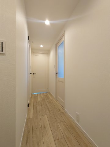 アールヴェール中村橋のその他|白を基調とした廊下◎