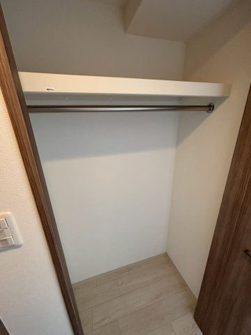 大阪市福島区海老江６丁目の賃貸マンションの収納