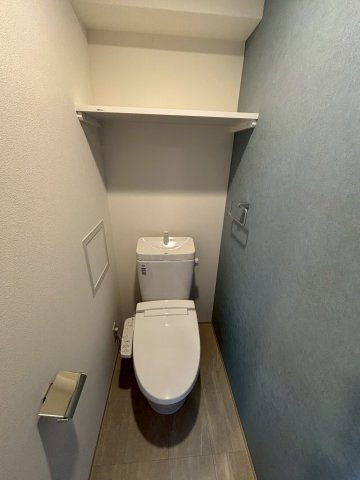 大阪市福島区海老江６丁目の賃貸マンションのトイレ