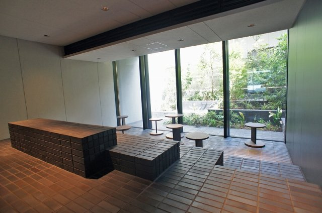 プライムメゾン浅草イーストのロビー