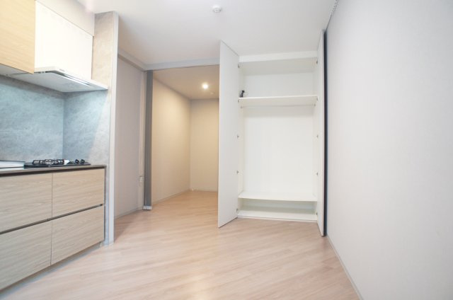 プライムメゾン浅草イーストの居間・リビング