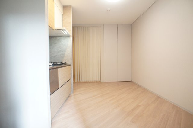 プライムメゾン浅草イーストの居間・リビング