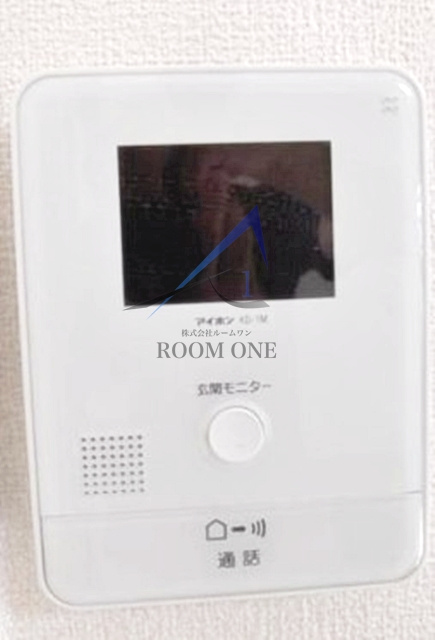 サンマンションのセキュリティ|モニター付きインターホンです。