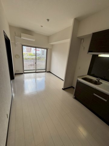 大阪市北区大淀南３丁目の賃貸マンションの居間・リビング