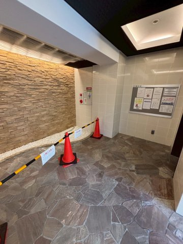 大阪市北区大淀南３丁目の賃貸マンションのロビー