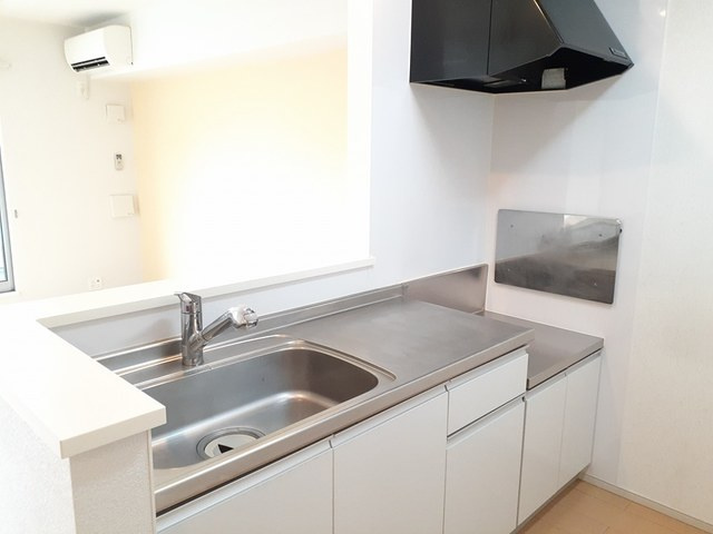 ラルゴのキッチン|キッチン