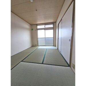 ボンアーデル壱番館の和室