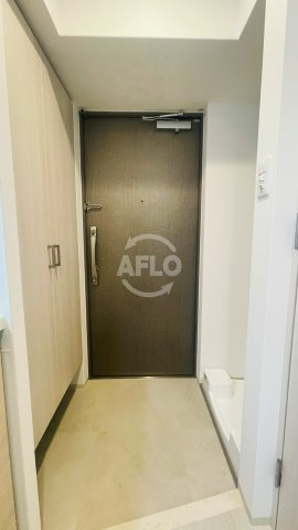 Alivis福島海老江（旧：フォーリアライズ福島ルノン）の玄関|フォーリアライズ福島ルノン　玄関