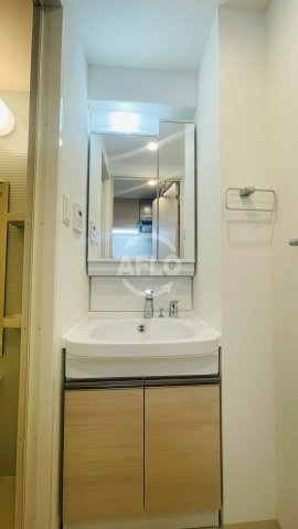 Alivis福島海老江（旧：フォーリアライズ福島ルノン）の洗面所|フォーリアライズ福島ルノン　独立洗面台