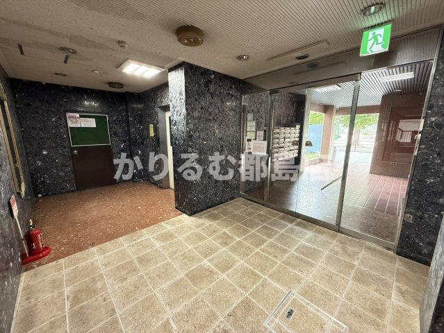 メゾンパルビスのロビー