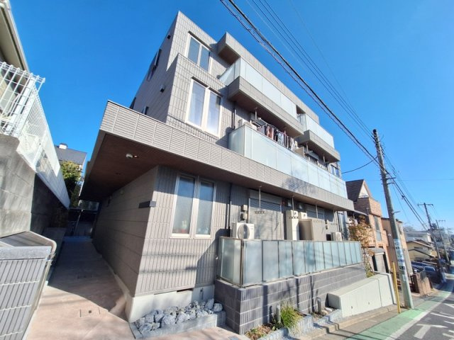 クレスコート岸町の外観