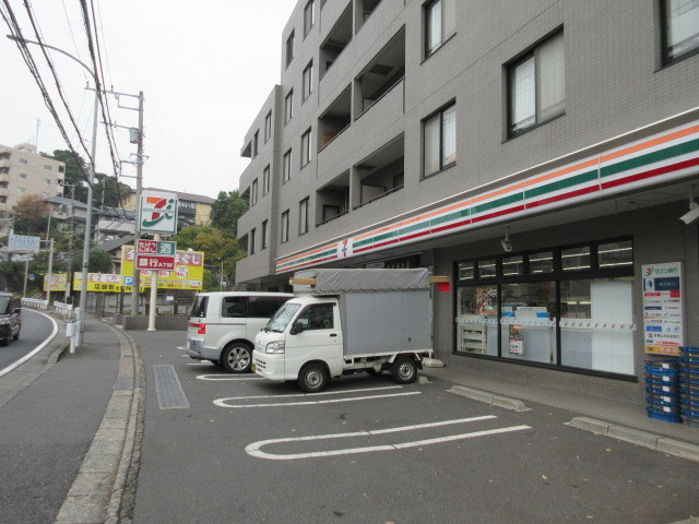 メゾン冨士のその他|セブンイレブン横浜富岡東4丁目店