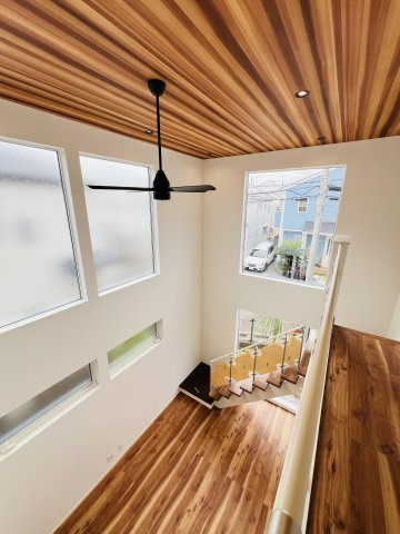  EAVE EDGE｜光と風を遊ぶ、片瀬の家のキッチン