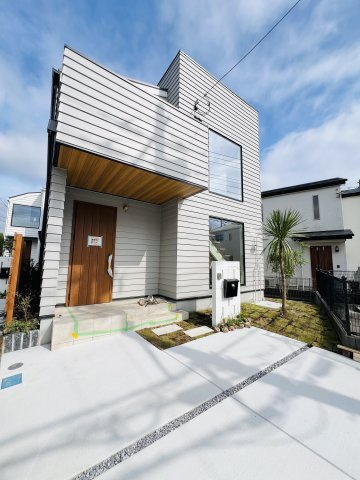  EAVE EDGE｜光と風を遊ぶ、片瀬の家の間取り