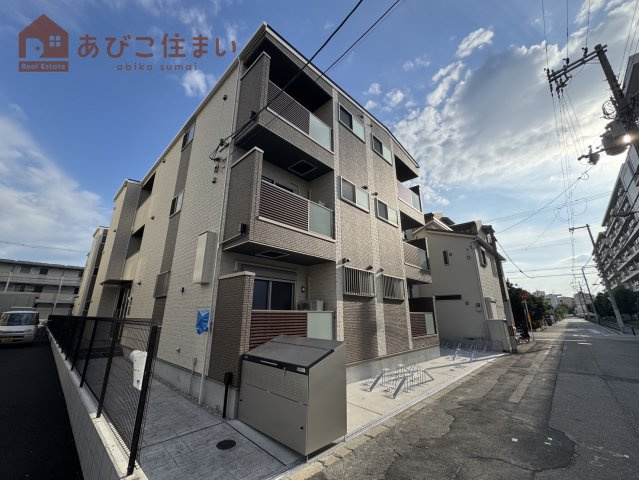 クレストの外観