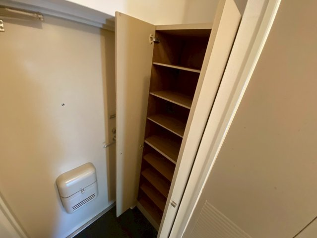 シャトラン弓木壱番館の収納