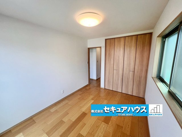 【今からご案内可能】名古屋市緑区大高町大平戸 D棟の洋室|事前予約にて現地ご見学いただけます！お気軽にお問い合わせください♪
■株式会社　セキュアハウス■
住宅ローンに強く、知識、経験豊富なスタッフ在籍
お客様に寄り添い、ご成約後もサポート致します。