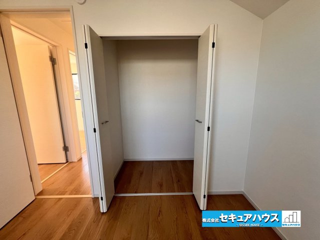 【今からご案内可能】名古屋市緑区神沢1丁目 全1棟の収納|事前予約にて現地ご見学いただけます！お気軽にお問い合わせください♪
■株式会社　セキュアハウス■
住宅ローンに強く、知識、経験豊富なスタッフ在籍
お客様に寄り添い、ご成約後もサポート致します