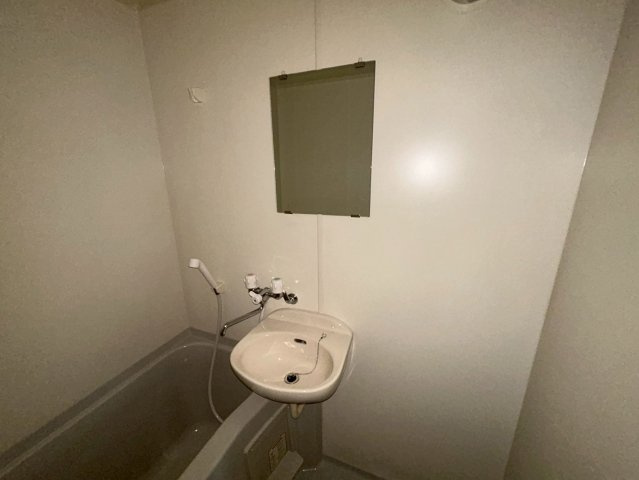 ドゥ・フェイト須磨の浴室