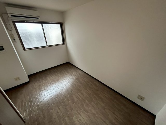 ドゥ・フェイト須磨の居間・リビング