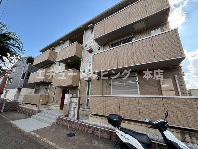 サンクラージュの外観