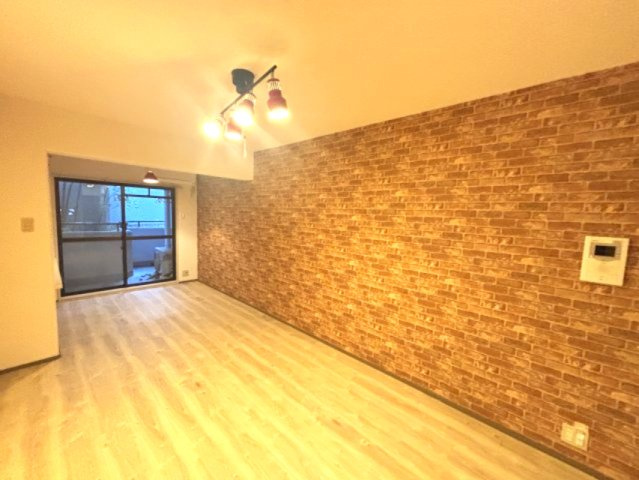 ワコーレ篠原中町の居間・リビング