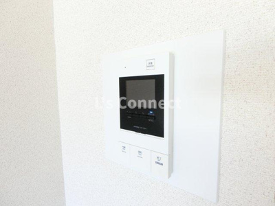 【セキュリティ】 | ウエスト7泉 | 突然の来客時もＴＶモニターホンでしっかり確認。