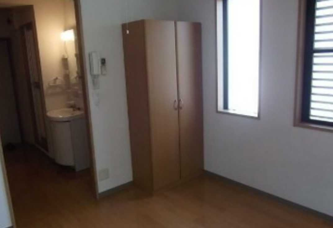 スクエアパーク　角部屋　オートロック　バストイレ別の内装