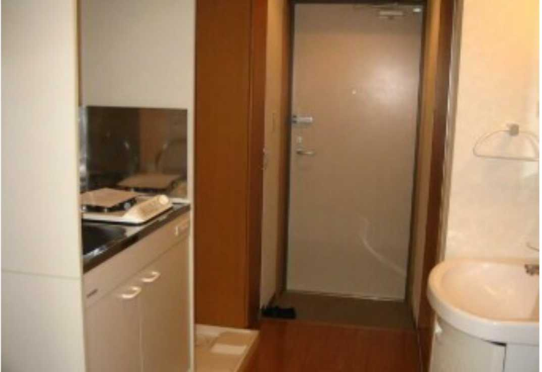 スクエアパーク　角部屋　オートロック　バストイレ別の玄関