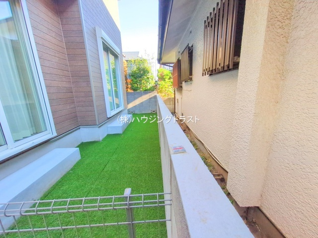 仲介手数料無料　ハートフルタウン所沢和ケ原12期　全２棟　B号棟　の庭