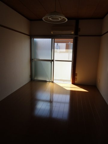 セト若林パートⅡの居間・リビング