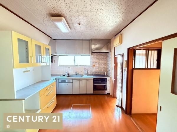 和歌山市直川　中古戸建の居間・リビング