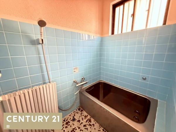 和歌山市直川　中古戸建の浴室