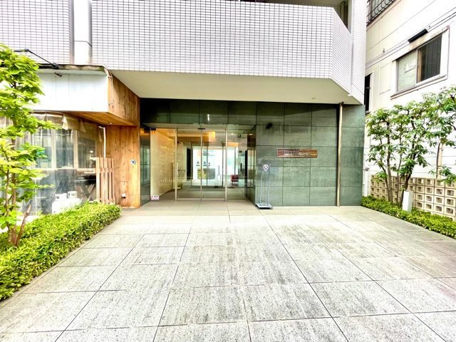 渋谷区宇田川町の賃貸マンションのエントランス