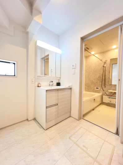 高浜市呉竹町3期　全3棟　3号棟の洗面所