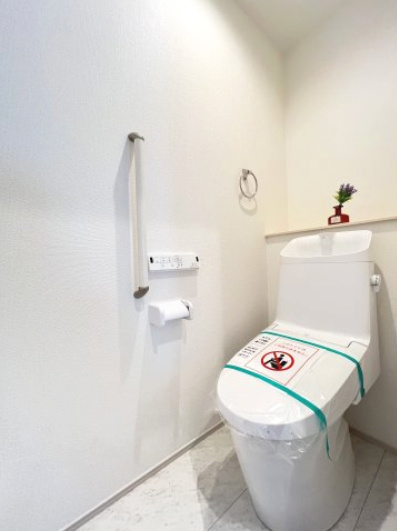 高浜市呉竹町3期　全3棟　3号棟のトイレ|1階トイレ