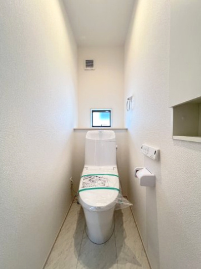 高浜市呉竹町3期　全3棟　3号棟のトイレ|2階トイレ