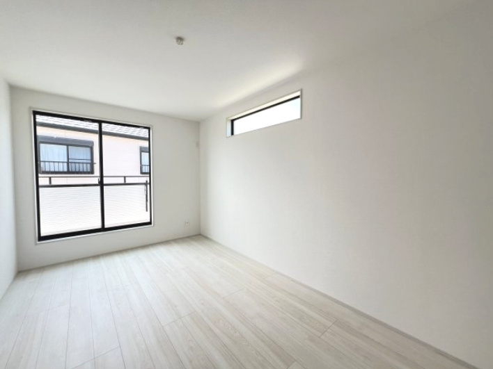 高浜市呉竹町3期　全3棟　3号棟の洋室|西7.5帖洋室