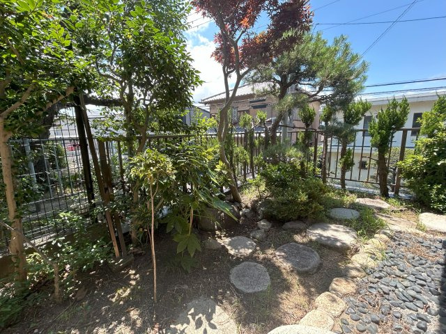 和泉市寺門町2丁目戸建の庭|坪庭