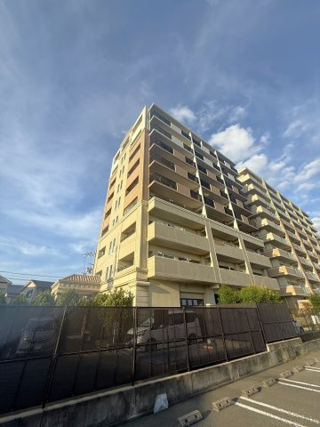 デュオプレステージ明石魚住パラーシオの外観