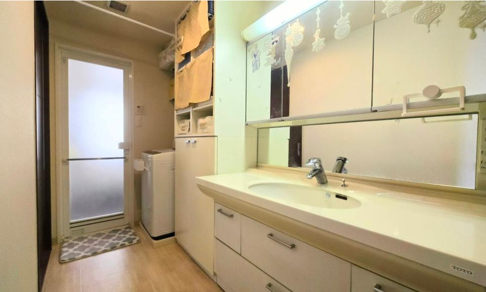 デュオプレステージ明石魚住パラーシオの洗面所