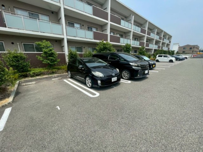 【駐車場】 | サンヴィラ24 | 駐車場