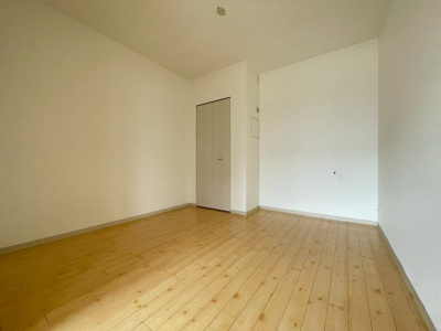 【洋室】 | サンヴィラ24 | 洋室2