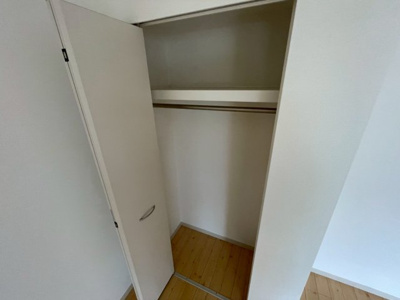 【収納】 | サンヴィラ24 | クローゼット2