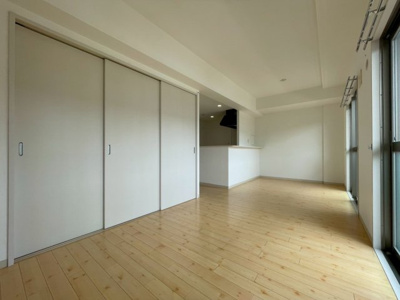 【居間・リビング】 | サンヴィラ24 | リビング14.2帖