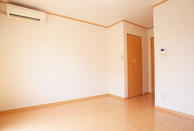 【居間・リビング】 | ユニベール神戸 | 洋室