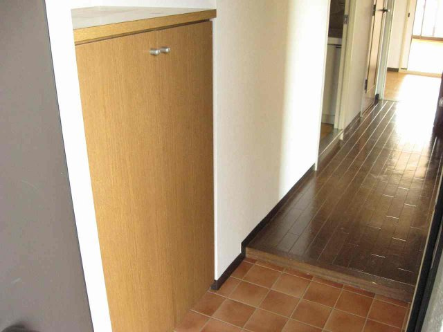 セピア辻井横小路の玄関