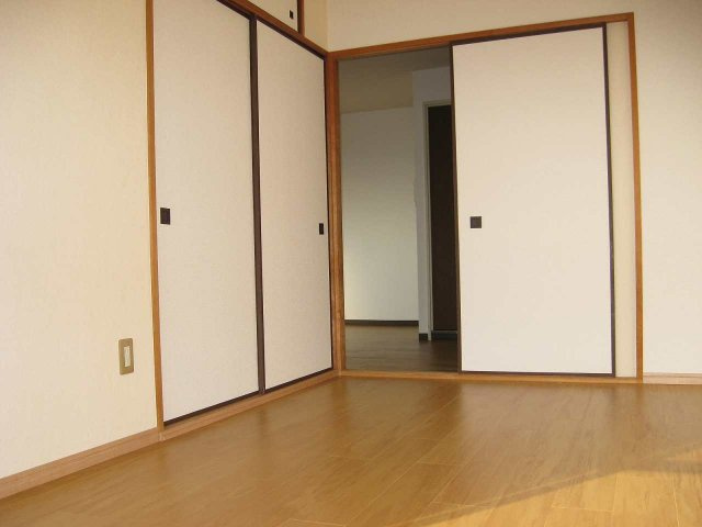 セピア辻井横小路の内装