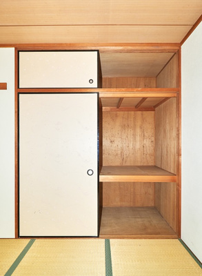 【収納】 | コーポ大津和 | 4.5帖和室の押入と天袋